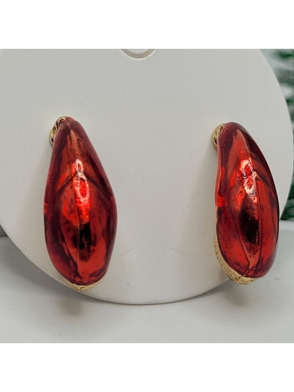 ✨2/$10✨ Red Enamel Gold Earrings Curved